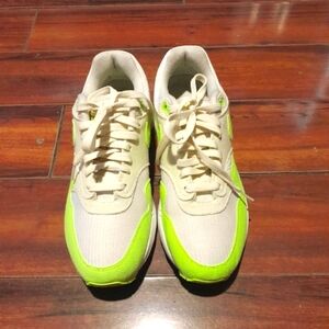 Volt nike air max 1